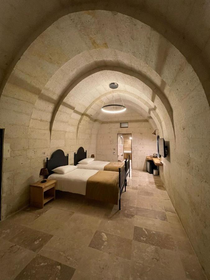 Evanthia Cave Suites 어굽 객실 사진