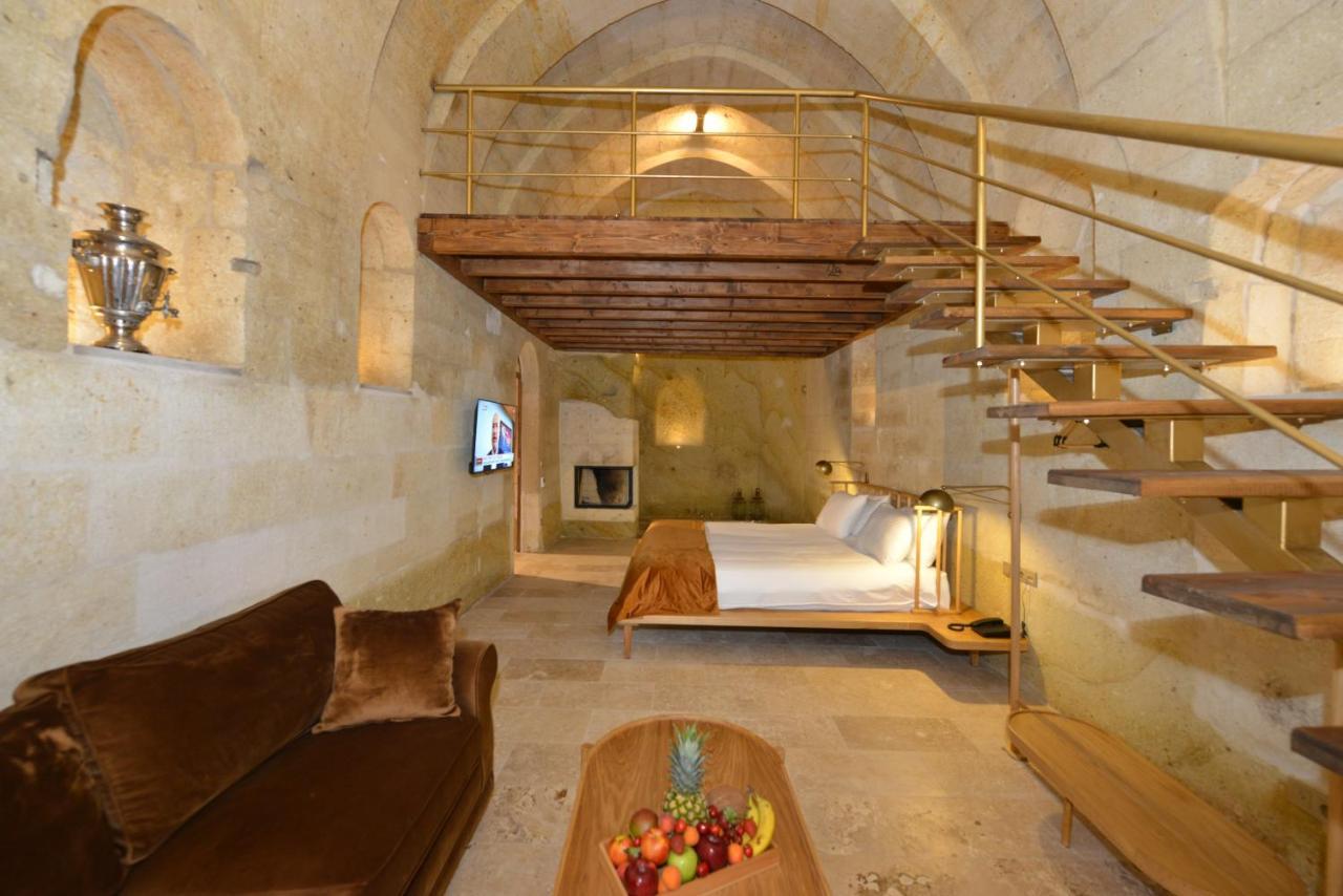 Evanthia Cave Suites 어굽 외부 사진