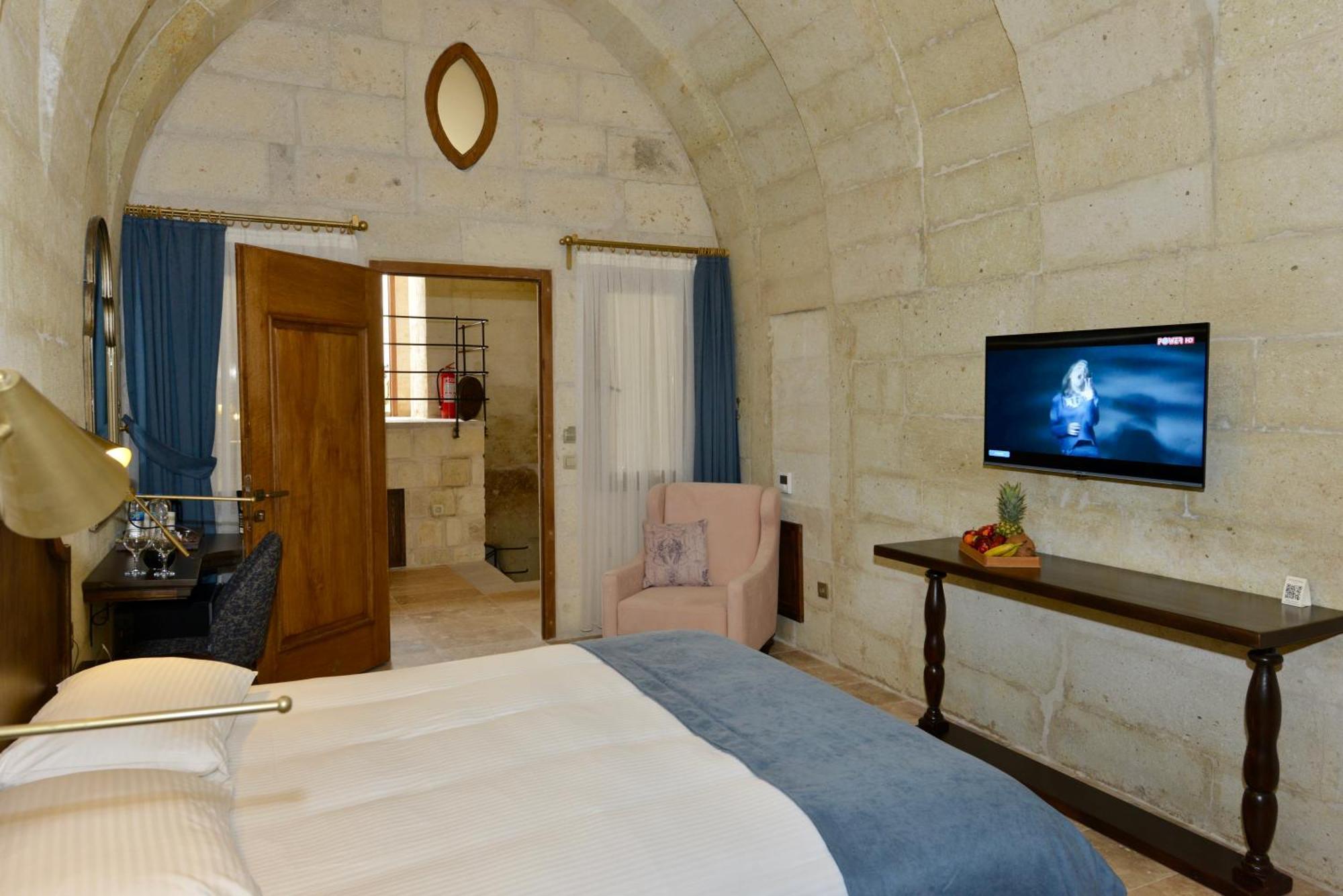 Evanthia Cave Suites 어굽 객실 사진