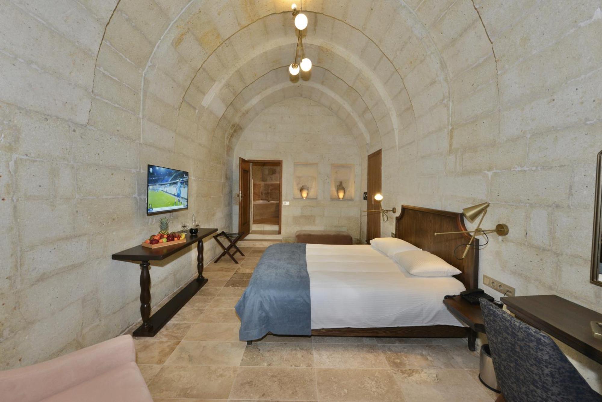 Evanthia Cave Suites 어굽 객실 사진
