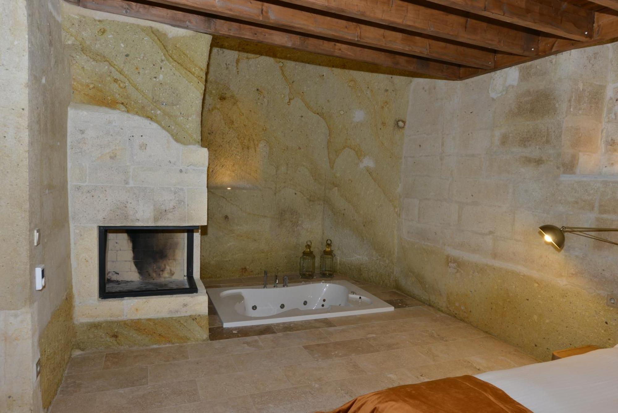 Evanthia Cave Suites 어굽 객실 사진